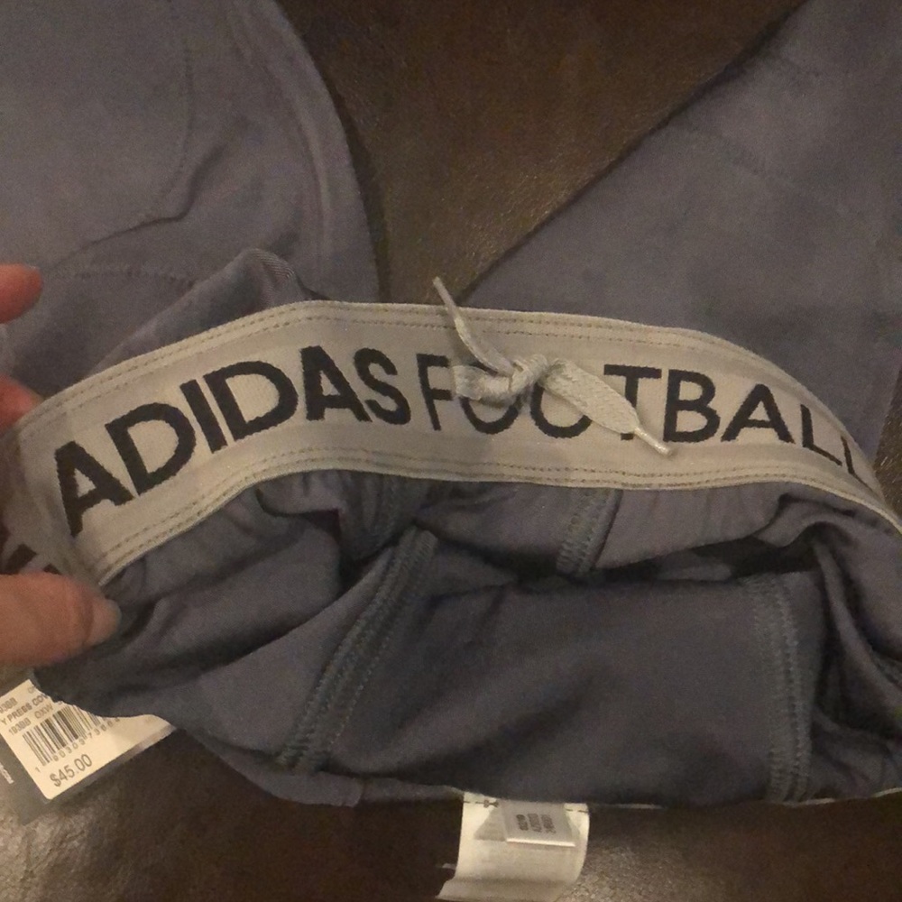 BNWT Adidas football pants for boy - Picture 6 of 8
